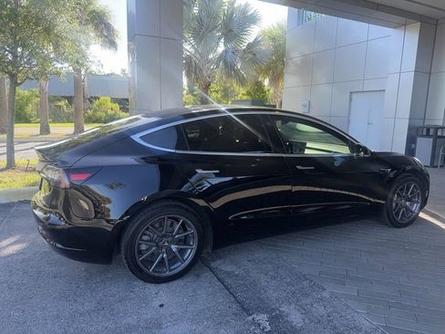 Used 2020 Tesla Model 3 RWD image 3