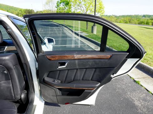 Used 2011 Mercedes-Benz E 350 E350 Sedan 4MATIC image 18