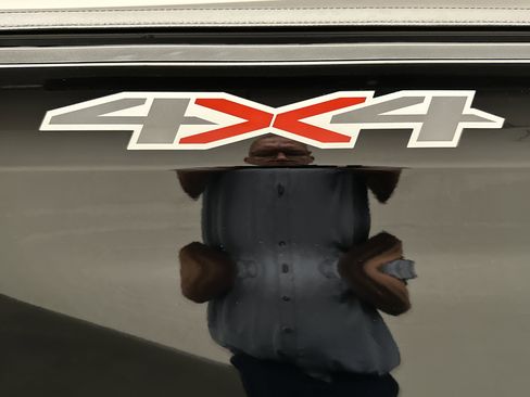 Used 2023 Chevrolet Silverado 1500 LTZ image 16