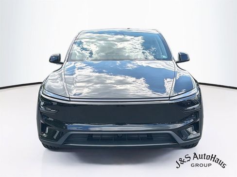 Used 2026 Tesla Model Y Performance AWD/4WD image 2