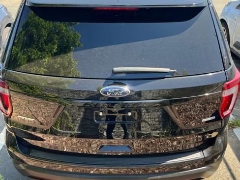 Used 2018 Ford Explorer Sport w/ Equipment Group 401A AWD/4WD image 12