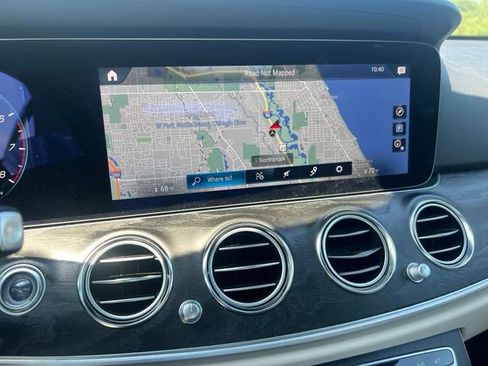 Used 2023 Mercedes-Benz E 350 4MATIC Sedan image 11