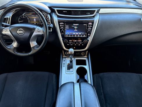 Used 2018 Nissan Murano SV image 17