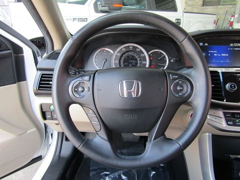 Used 2015 Honda Accord EX-L image 14