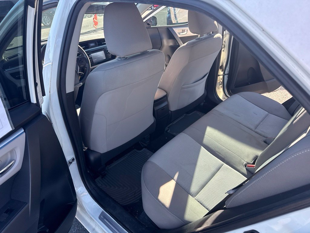 Used 2016 Toyota Corolla LE w/ Body Protection Package #1 FWD image 9