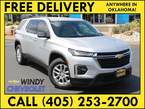 Used 2022 Chevrolet Traverse LS FWD image 1