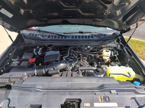 Used 2025 Ford F250 XLT w/ FX4 Off-Road Package image 32