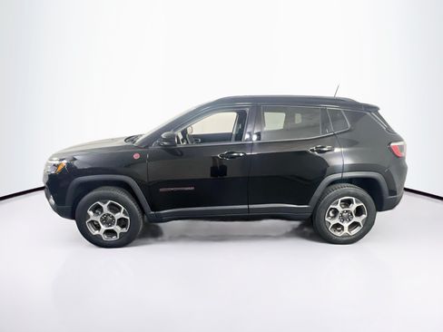 Used 2022 Jeep Compass Trailhawk w/ Sun and Sound Group AWD/4WD image 8