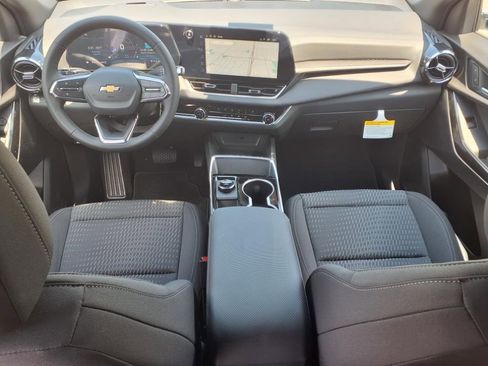 New 2026 Chevrolet Equinox LT image 8