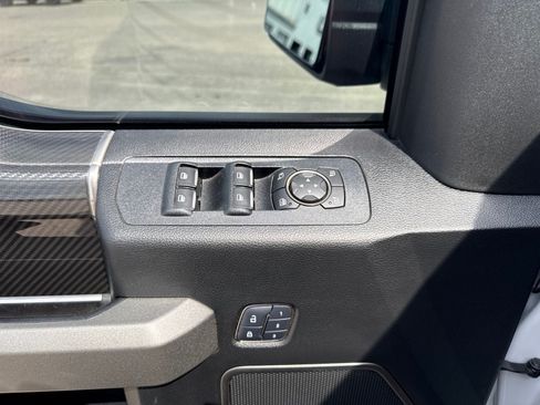 Used 2018 Ford F150 Raptor w/ Equipment Group 802A Luxury AWD/4WD image 17