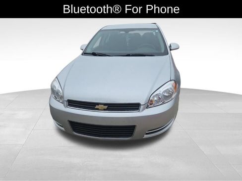 Used 2011 Chevrolet Impala LS FWD image 7