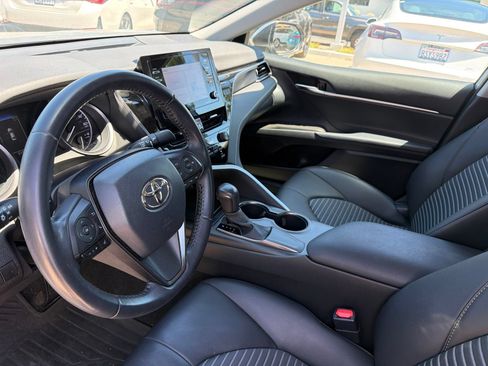 Used 2021 Toyota Camry SE FWD image 10