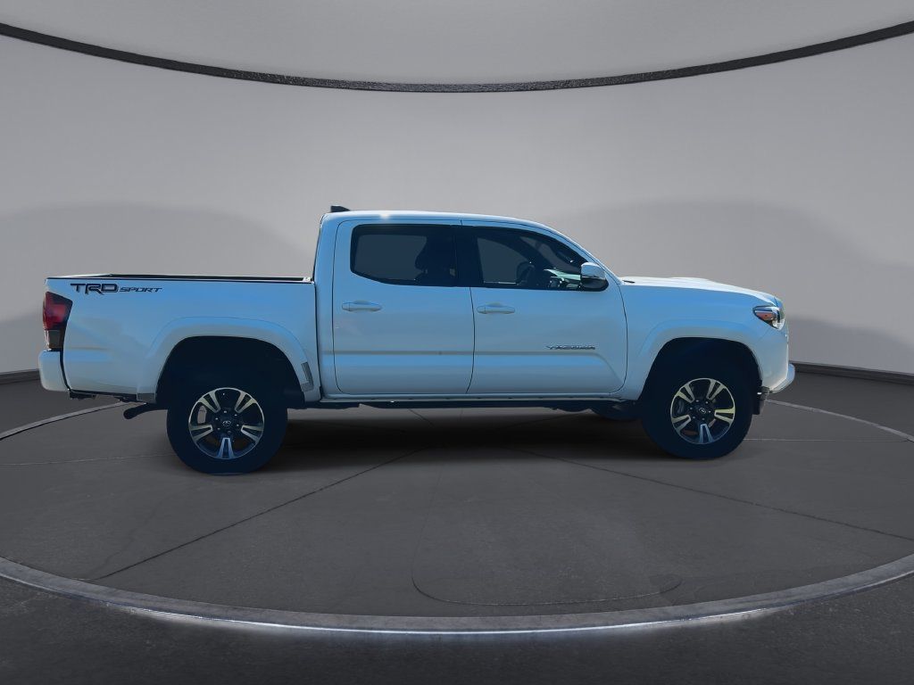 Used 2019 Toyota Tacoma TRD Sport RWD image 9