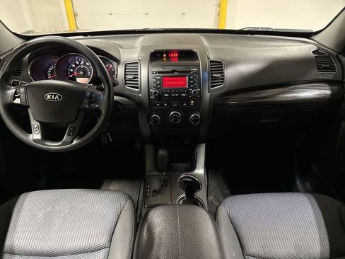 Used 2012 Kia Sorento FWD image 10