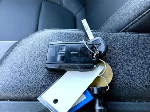 Used 2020 Chevrolet Silverado 1500 W/T w/ WT Value Package image 13