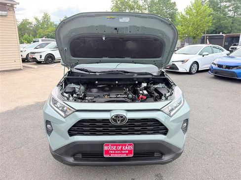Used 2021 Toyota RAV4 XLE Premium FWD image 10