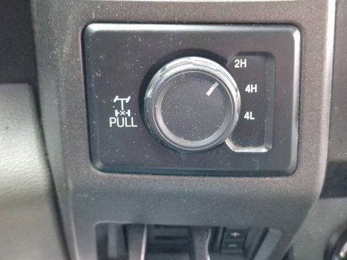 Used 2018 Ford F250 XL w/ Power Equipment Group image 17