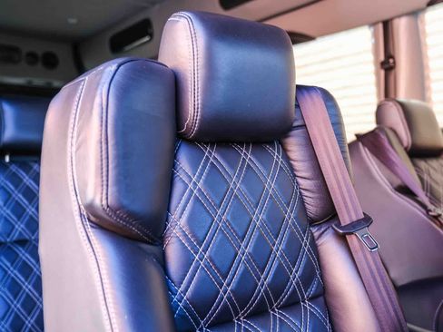 Used 2020 Mercedes-Benz Sprinter 3500 w/ Windows All Around Package image 30