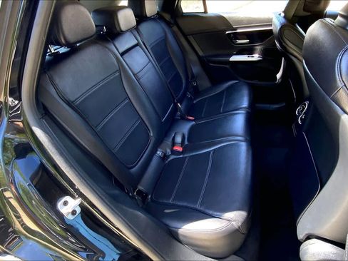 Used 2024 Mercedes-Benz GLC 300 image 20