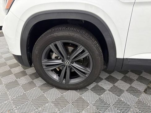 Used 2021 Volkswagen Atlas SE FWD image 12