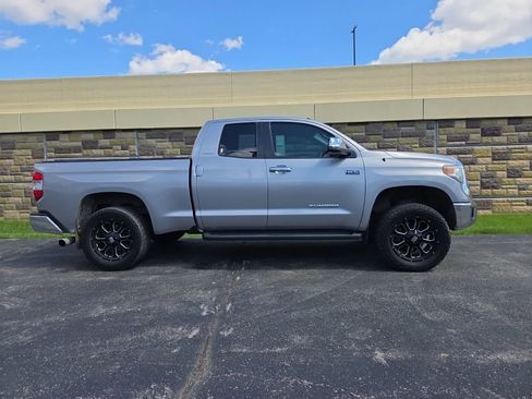 Used 2014 Toyota Tundra Limited w/ Limited Premium Package image 3