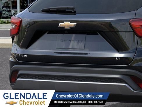 New 2026 Chevrolet Trax LT FWD image 14