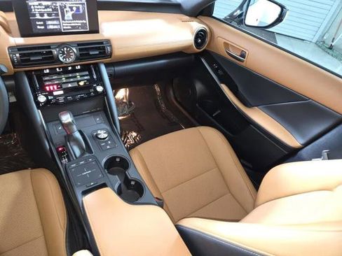 Certified 2025 Lexus IS 300 F Sport RWD image 16