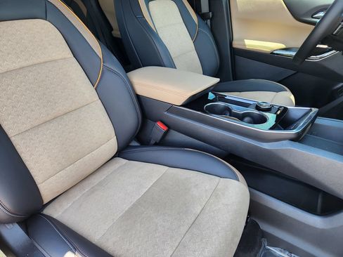 New 2026 Chevrolet Equinox ACTIV w/ Convenience Package III AWD/4WD image 14