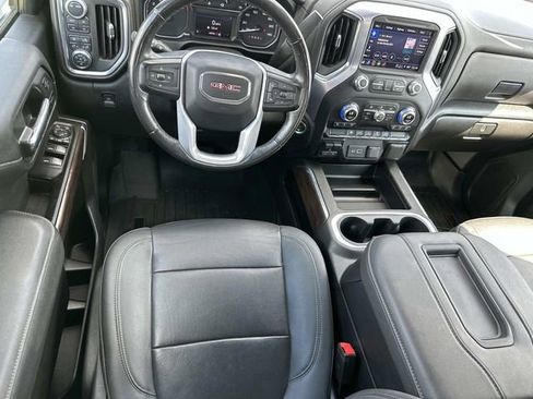 Used 2022 GMC Sierra 2500 SLT w/ SLT Convenience Package image 23