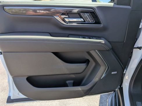 New 2026 GMC Yukon Elevation w/ Elevation Premium Package AWD/4WD image 10