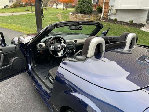 Used 2012 MAZDA MX-5 Miata Touring w/ Appearance Pkg image 74