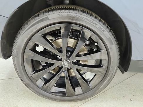 Used 2025 Land Rover Range Rover Sport SE image 62