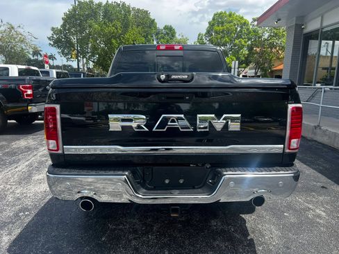 Used 2016 RAM 1500 4x4 Crew Cab Laramie Longhorn image 7