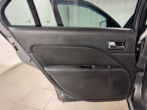 Used 2012 Ford Fusion SE FWD image 15