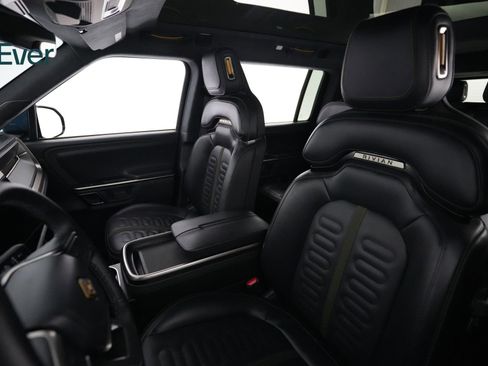 Used 2024 Rivian R1S Adventure AWD/4WD image 4