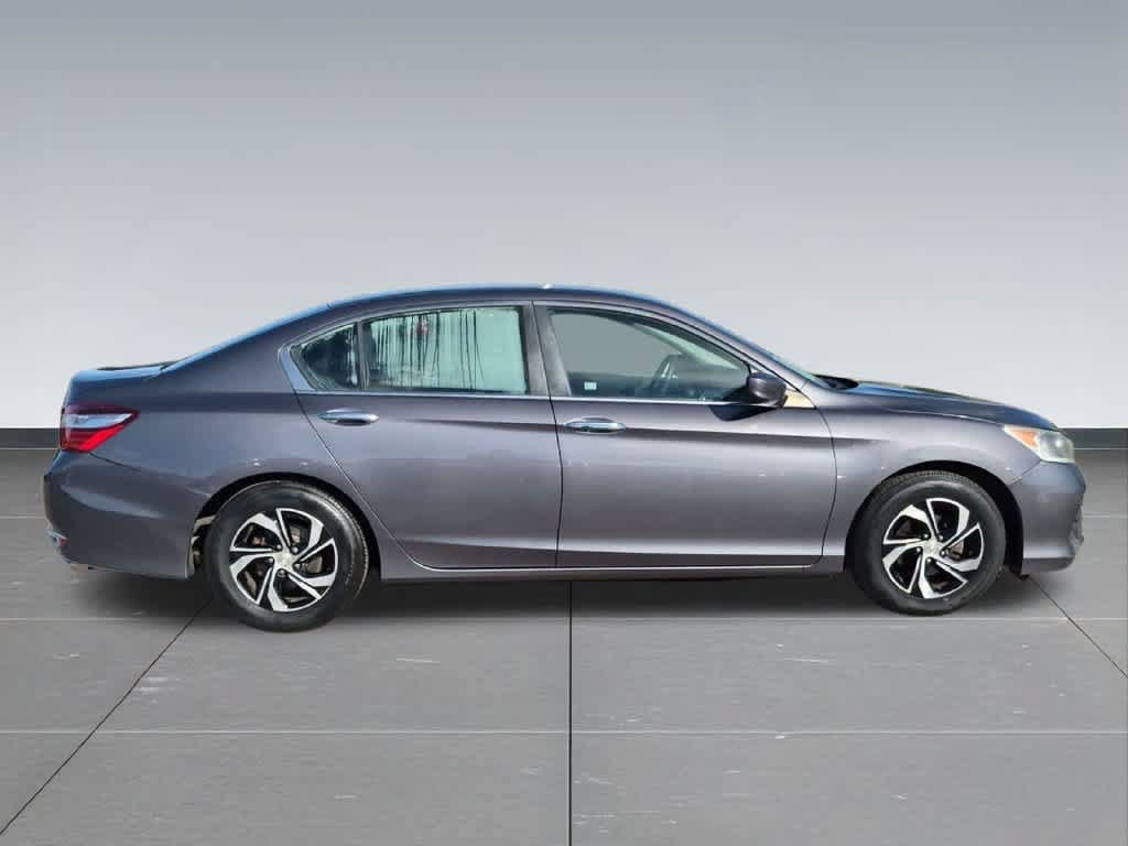 Used 2016 Honda Accord LX image 7