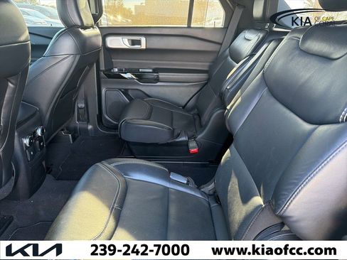 Used 2022 Ford Explorer ST w/ Equipment Group 401A image 5