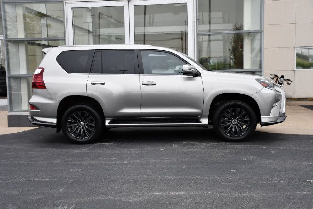 Used 2021 Lexus GX 460 Premium w/ Accessory Package AWD/4WD image 7