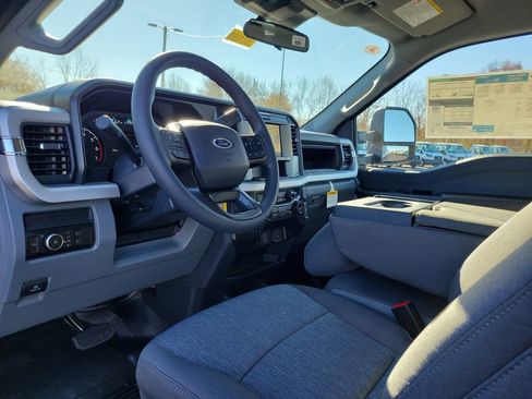 New 2026 Ford F250 XL w/ XL Off-Road Package image 23