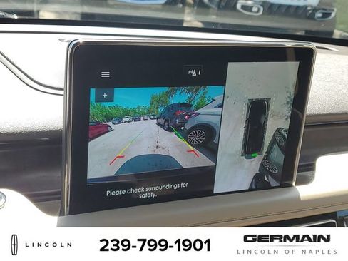 Certified 2022 Lincoln Aviator Reserve AWD/4WD image 27