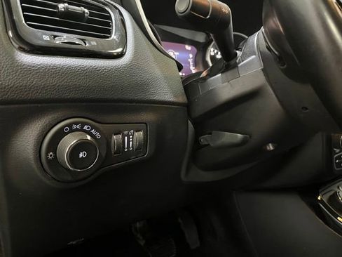 Used 2019 Jeep Compass Latitude AWD/4WD image 14