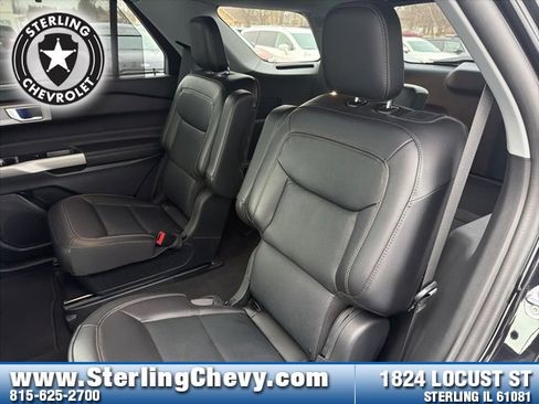 Used 2023 Ford Explorer Limited image 14