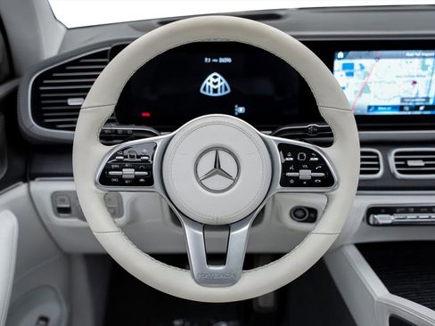 Used 2022 Mercedes-Benz Maybach GLS 600 4MATIC image 53