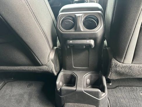 Used 2021 Jeep Wrangler Unlimited Sport image 30
