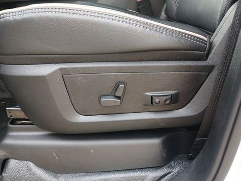 New 2026 RAM 3500 Big Horn w/ Laramie Trim Package AWD/4WD image 29