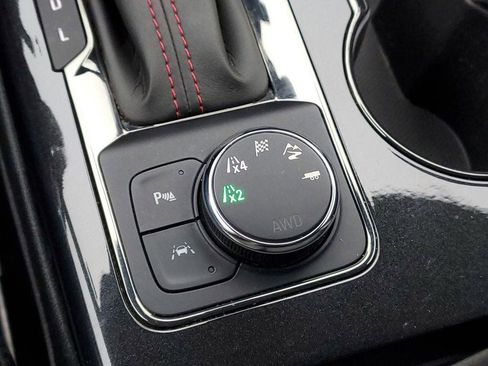 Certified 2023 Chevrolet Blazer RS w/ Driver Confidence II Package image 19