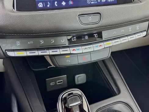 Used 2023 Cadillac XT4 Luxury FWD image 19