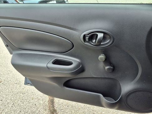 Used 2015 Nissan Versa S image 18