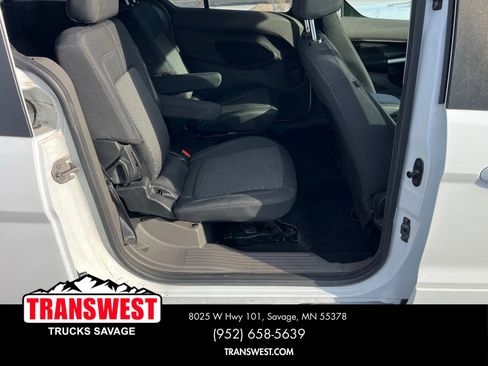Used 2020 Ford Transit Connect XLT image 5