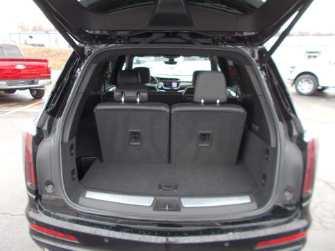 Used 2023 Cadillac XT6 Sport w/ Platinum Package image 5